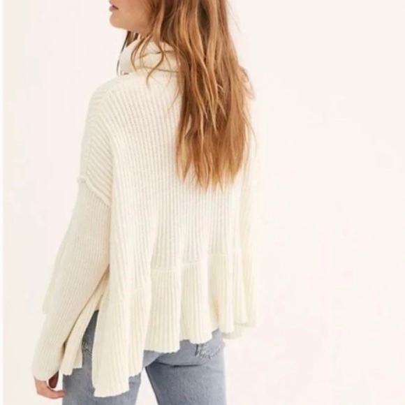 FREE PEOPLE Ivory Ribbed Oversized Super Slouchy Layer Cake Cowl Neck S… - Picture 10 of 11